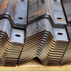 อุปกรณ์เหล็ก